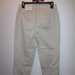 Croft & Barrow Chino Capri NWT Size 4